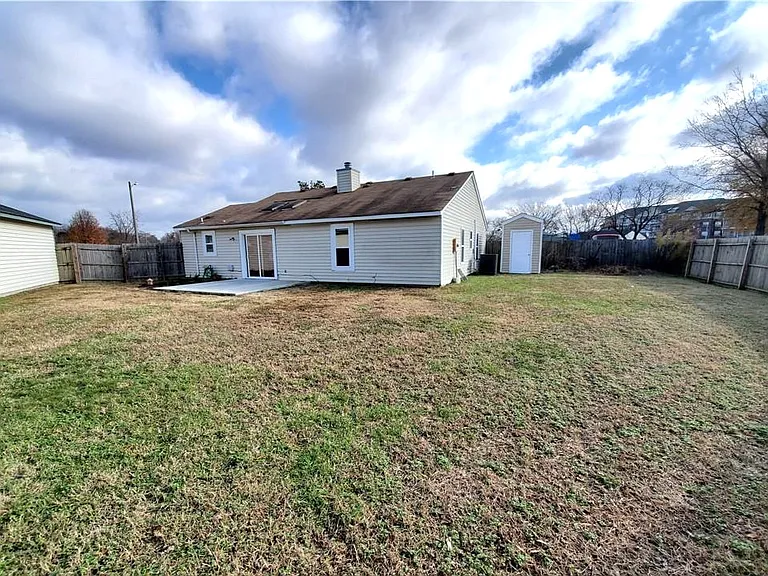 1613 Dominion Ct — Photo 13