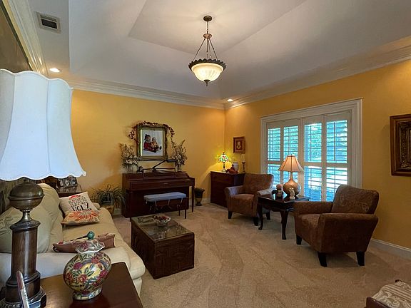 2nd image of 14 Birnamwood St