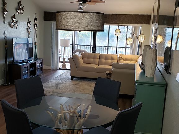 5th image of 449 Bouchelle Dr APT 302
