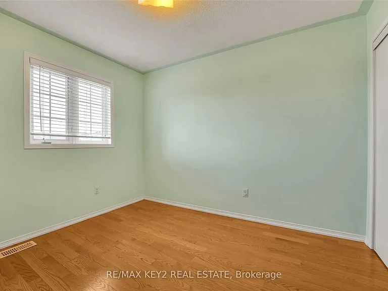 633 Caboto Trl — Photo 29