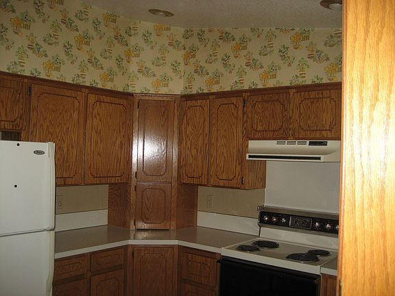 2nd image of 536 W Cobblestone Pl