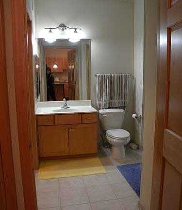3rd image of 500 Greenhaven Dr APT 214