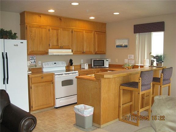 4th image of 853 Ocean Shores Blvd NW Unit 3