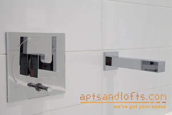 Rented by aptsandlofts.com | media 52