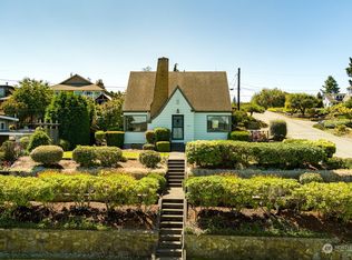 1819 7th St, Anacortes, WA 98221