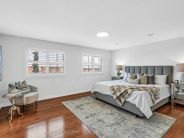 284 Bilbrough St — Photo 14