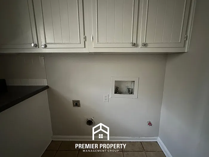 5288 Yale Rd — Photo 7