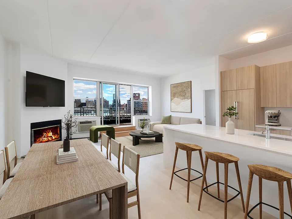 301 Elizabeth St #Penthouse 8
