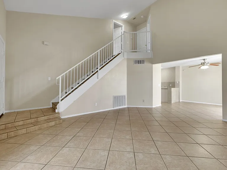 2600 Pebblegold Ave — Photo 4