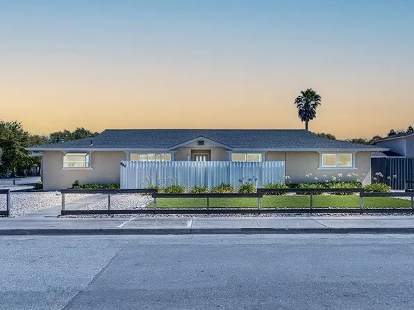 706 4th St, San Juan Bautista, CA 95045