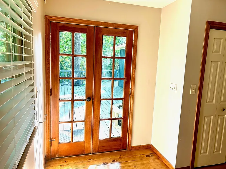 131 Southwood Shores Dr — Photo 10