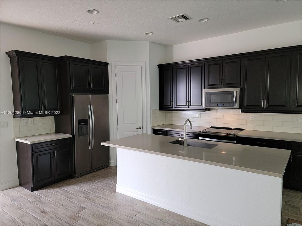 1st image of 11507 SW 13th Dr #111507
