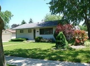 4701 Mandrake Rd, Madison, WI 53704