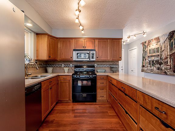 3rd image of 13125 SE 19th St