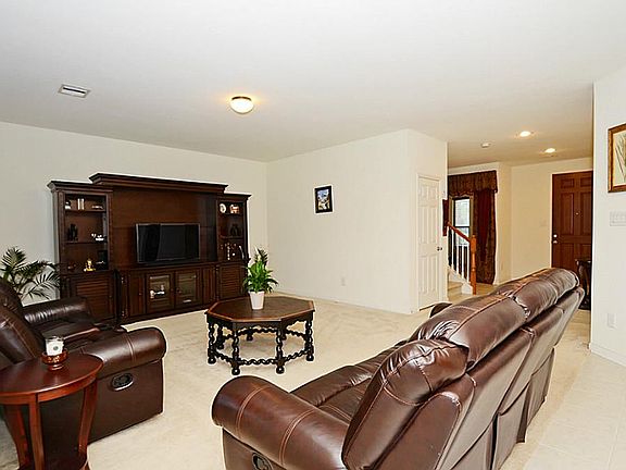 4th image of 24018 Buffalo Cove Ln