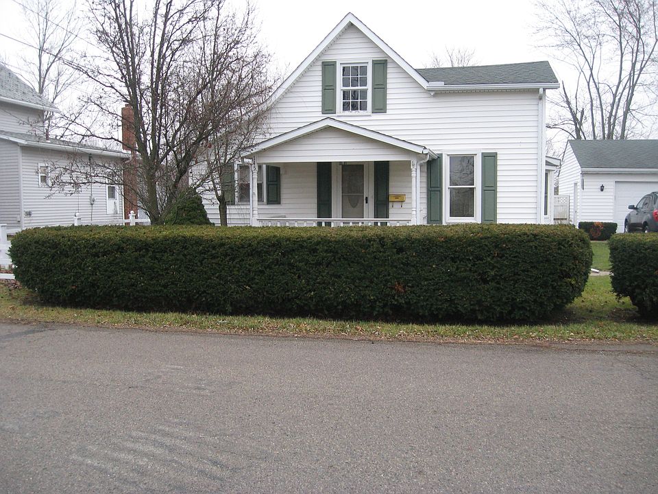 1st image of 145 E Lawn Ave