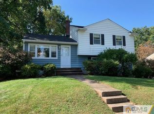 29 Terry Ave, Edison, NJ 08820
