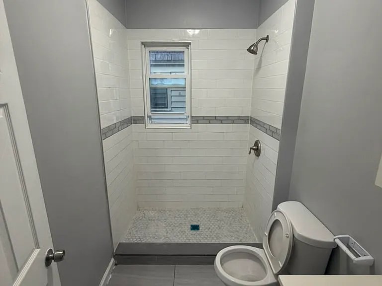 15-17 Poe Ave #2 — Photo 7