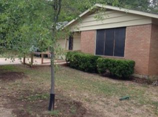 536 Hurstview Dr, Hurst, TX 76053