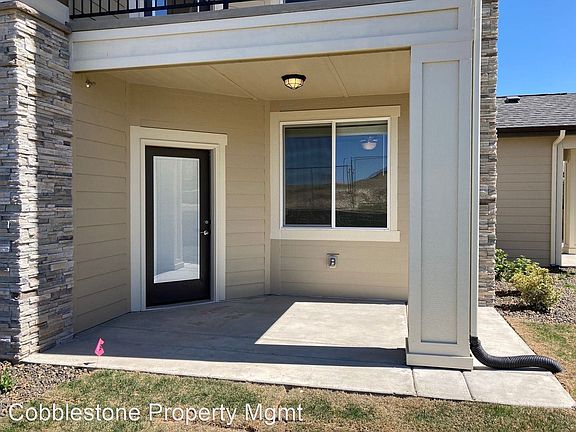 3rd image of 1719 S Grand Fork Way #103