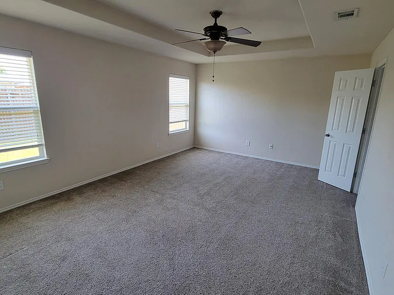 12729 Northern Pine Dr — Photo 14