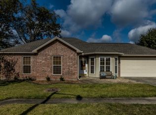 709 N Belle Cir, Breaux Bridge, LA 70517