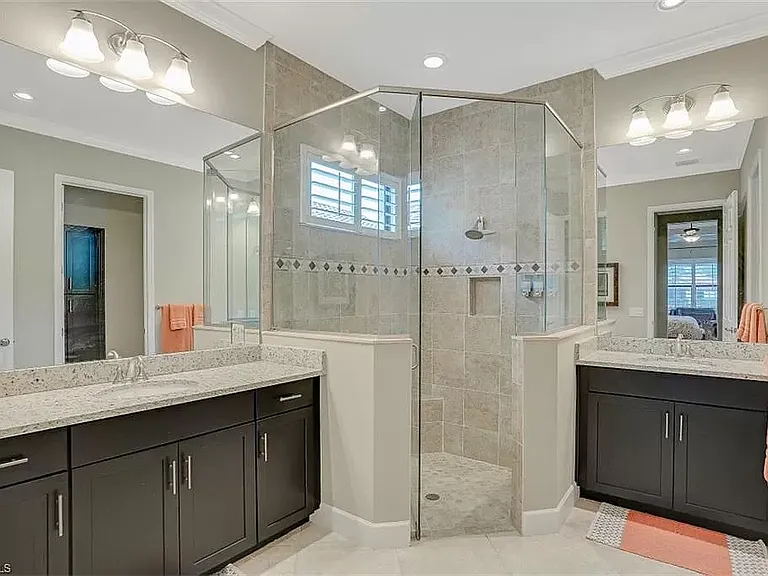 Isla Bella Cir — Photo 21