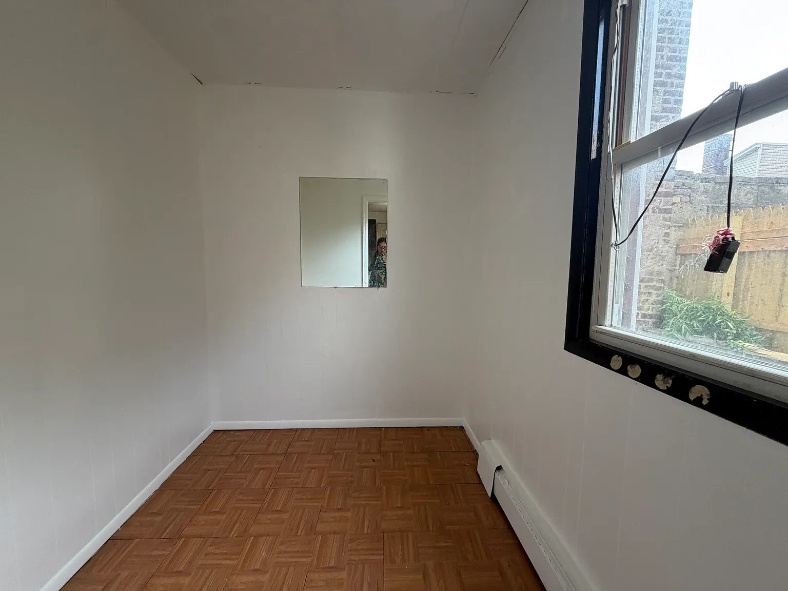 2 bed, 600 sqft, $2,400 — Photo 3