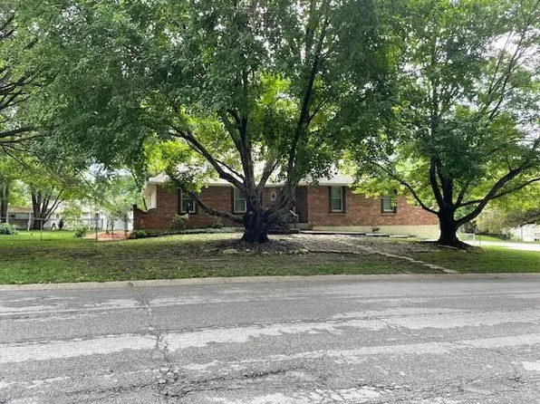 602 Southbrook Pkwy, Kearney, MO 64060