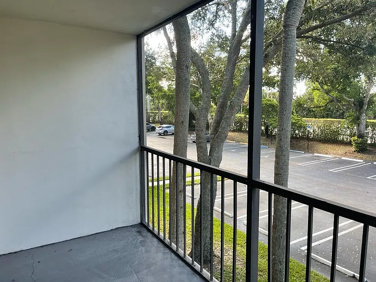 203 Foxtail Dr #D2 — Photo 12