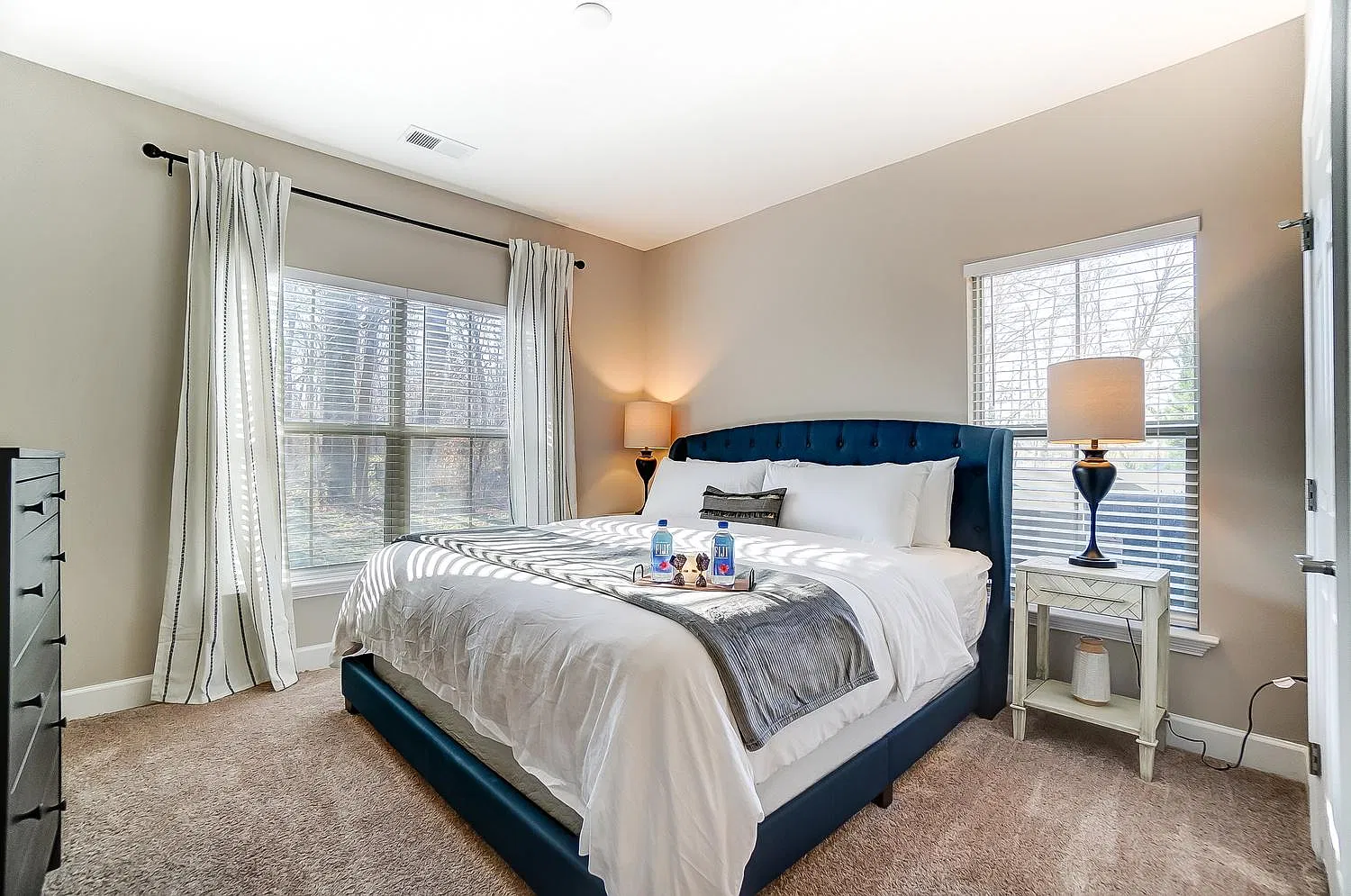 2 bed, $5,070 — Photo 3
