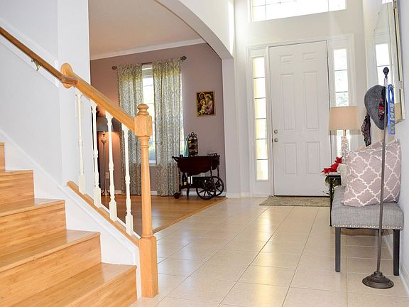 5th image of 11810 Magnolia Falls Dr