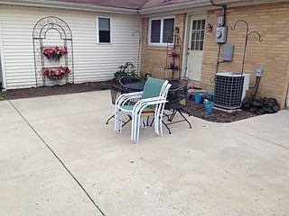 3rd image of 606 Beechwood Ave