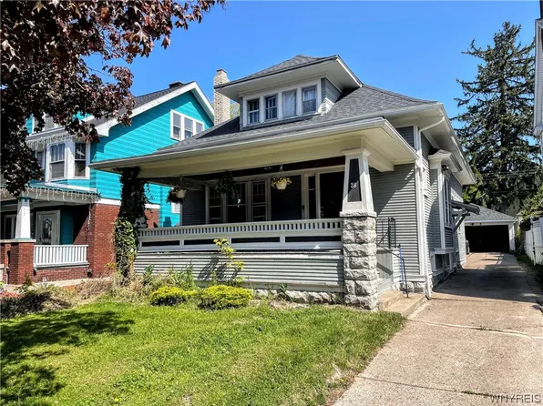 28 Hedley Pl, Buffalo, NY 14208