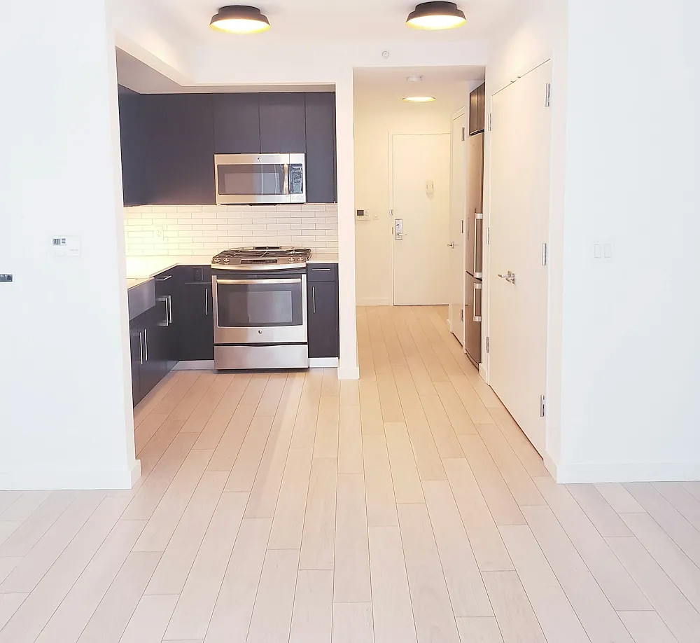 535 West 43rd Street — Photo 2
