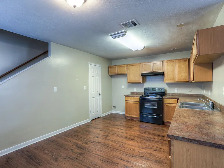 10606 Pine Landing Dr #A — Photo 9