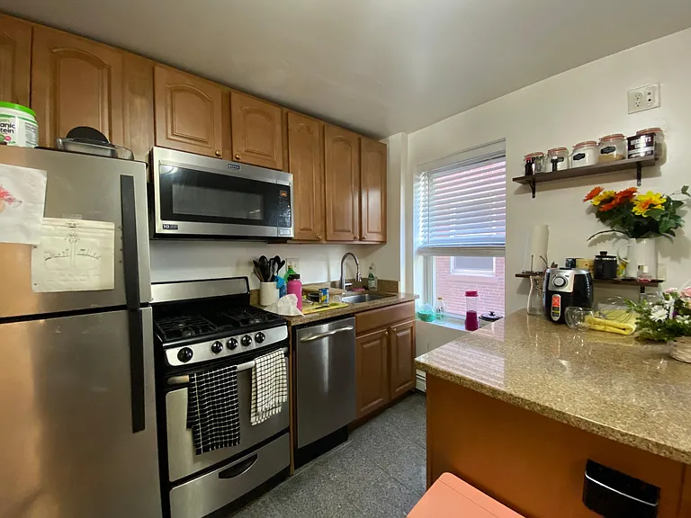 20 Hanover Ave #O — Photo 5