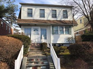 1405 154th St, Whitestone, NY 11357