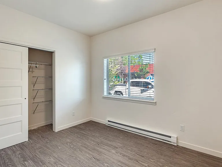 722 N 4th St — Photo 8