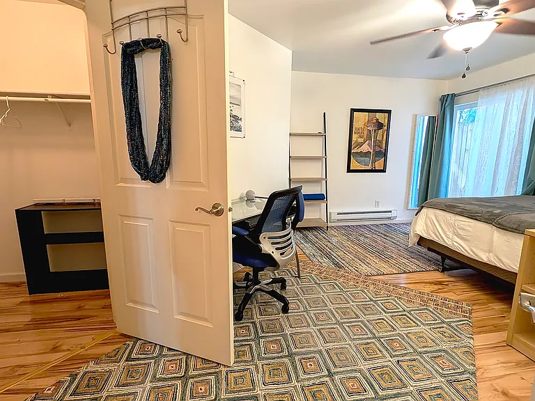 9750 Greenwood Ave N #204 — Photo 14