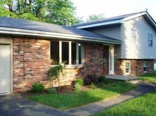 15506 Green Rd, Bowling Green, OH 43402
