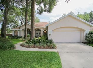 6218 N Queensway Dr, Temple Terrace, FL 33617