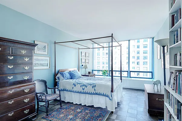 Sold by Corcoran | media 10