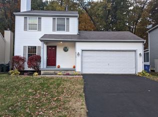 8765 Olenbrook Dr, Lewis Center, OH 43035