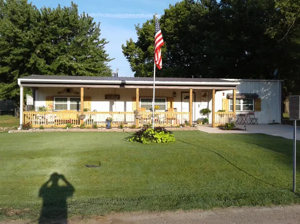 520 S 5th St, Morris, OK 74445