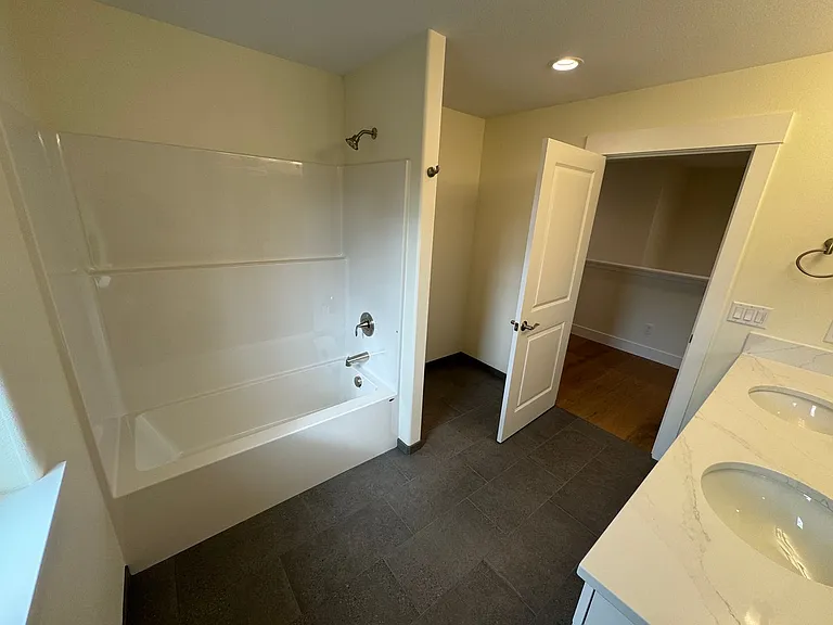 2799 NW Romancier Dr — Photo 26