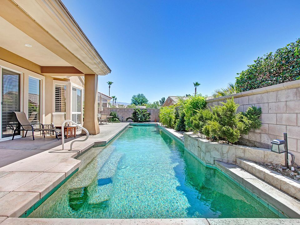 1st image of 78375 Griffin Dr