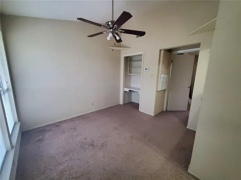3000 Guadalupe St #305 — Photo 6