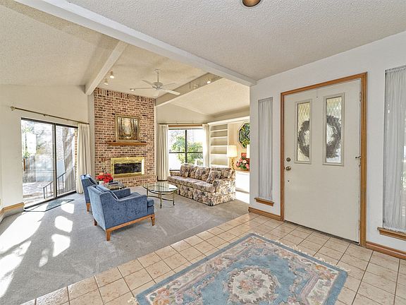 5th image of 7413 Lakewood Dr