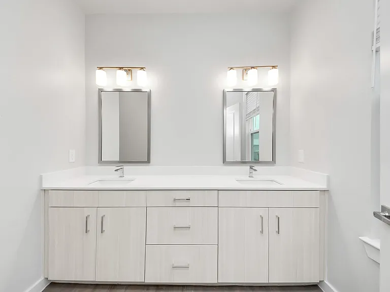 7411 Leighton Meadow Ln — Photo 32